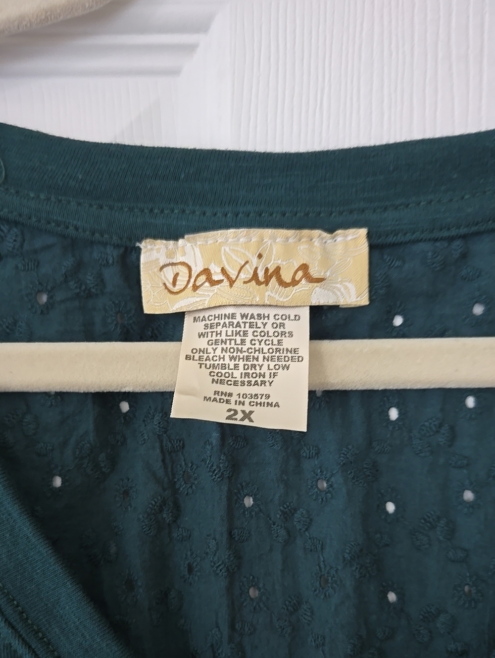 NWOT Davina Deep Teal V-Neck Eyelet Longsleeve Top - Picture 3 of 5